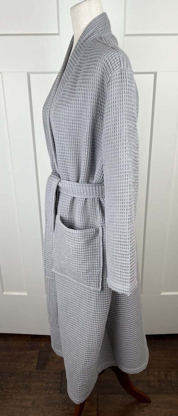 Quince Organic Cotton Waffle Robe Medium Gray Shawl Collar Belted NWOT - Picture 9 of 14